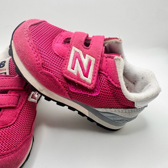 New Balance Pink Toddler Size 5 Sneakers - Picture 5 of 8